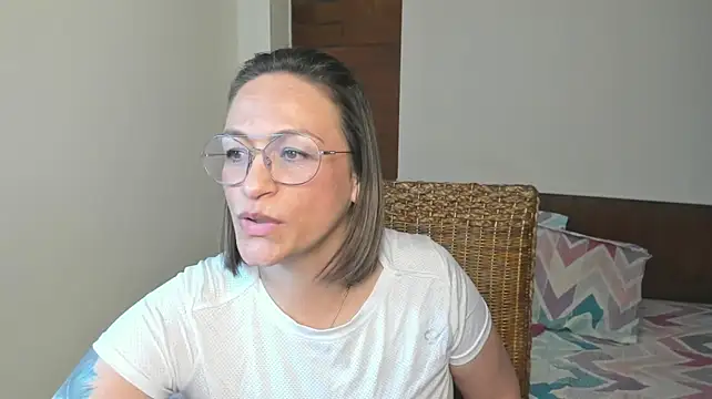 CharlotMilf_ webcam