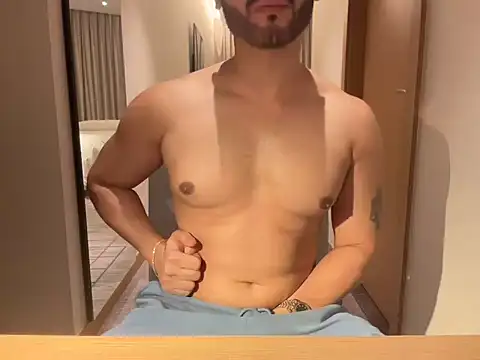dubaiDickk live cam on StripChat