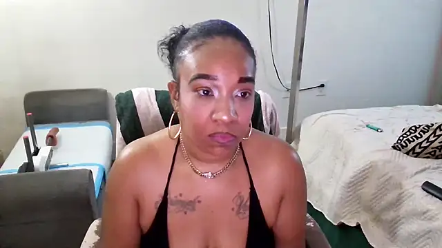 mzpretty444 webcam