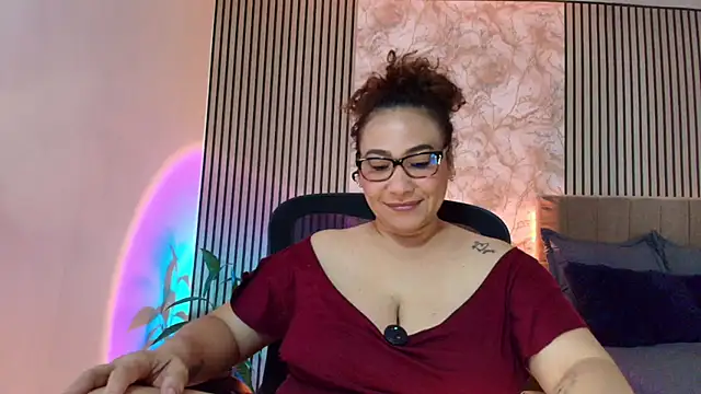 JuliRamirez webcam