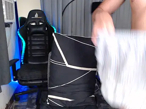 alexsuckable01 webcam