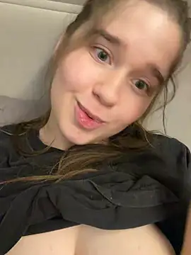 HornyGirlH