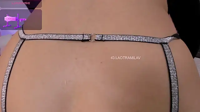 MilaVelour webcam