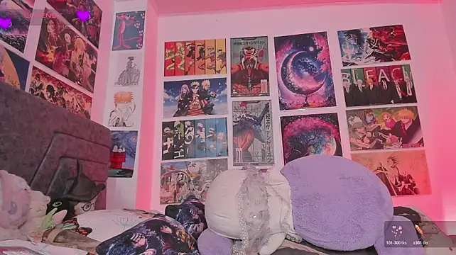 MissCurvyTop webcam