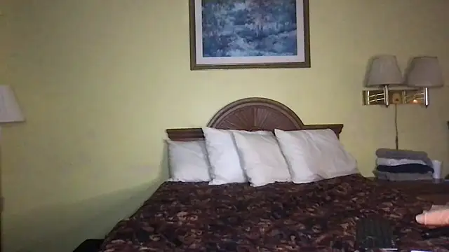 TiffaneyLove webcam