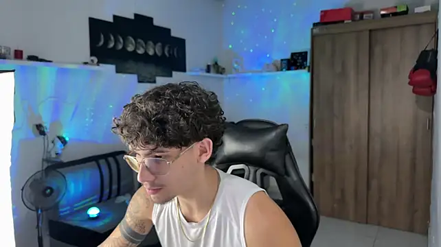 Kisan_Smith webcam