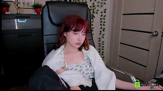 ElizaNik_ webcam
