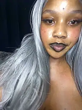 THICKBARBIE32 webcam