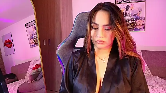 Katalina_Alvarezz webcam