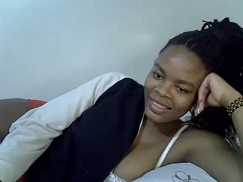 destiny_ellah webcam