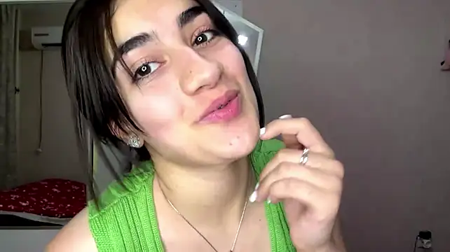 Ledi_Asthik webcam