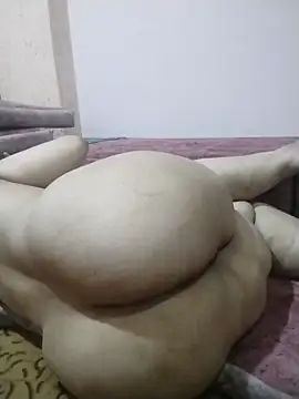 Mama_Queeen_9 webcam