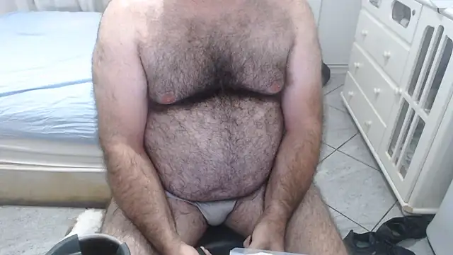 MysterBearMG webcam