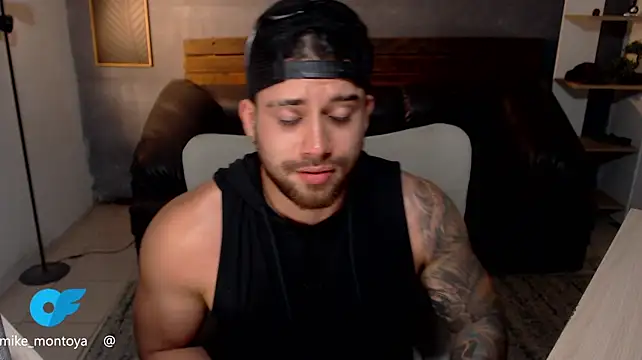 Mike_montoya01 webcam