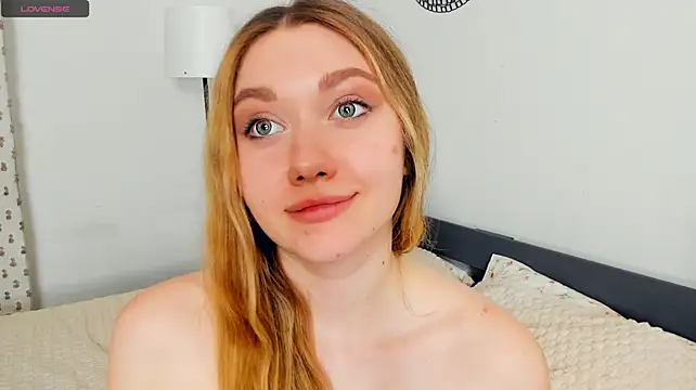 ThanhBuerger live cam on StripChat