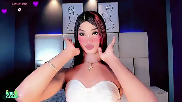 Kornylovee webcam