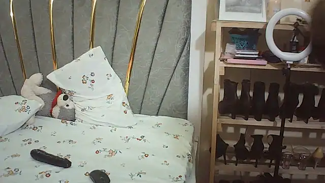 emmyteaz1 webcam
