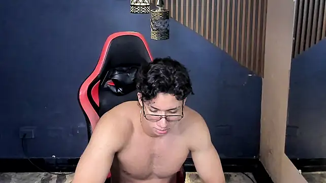 Axxel_Muscle webcam