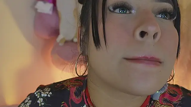 mia_roux1 webcam