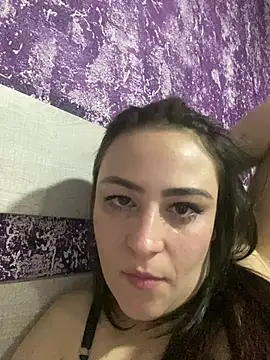 BabbiBitten live cam on StripChat