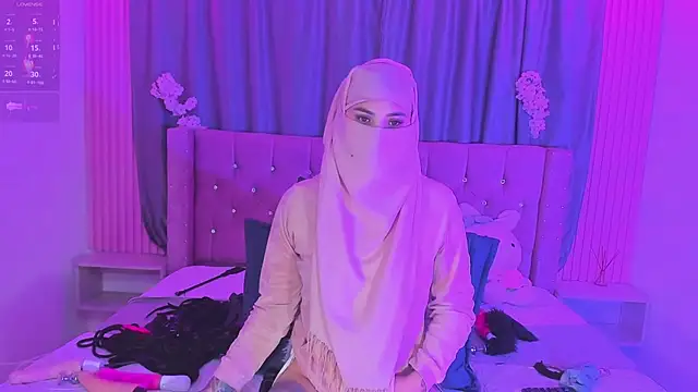 Nayla-Mouna webcam