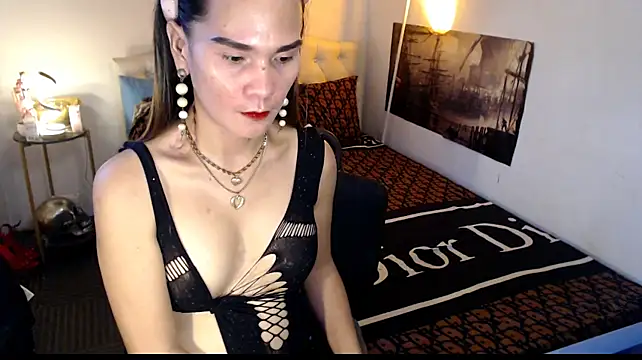 NinaDOM4CUM webcam