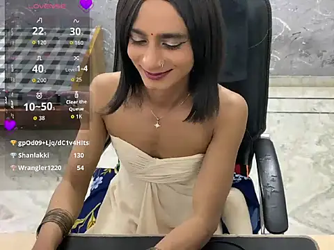 LuvLayla webcam
