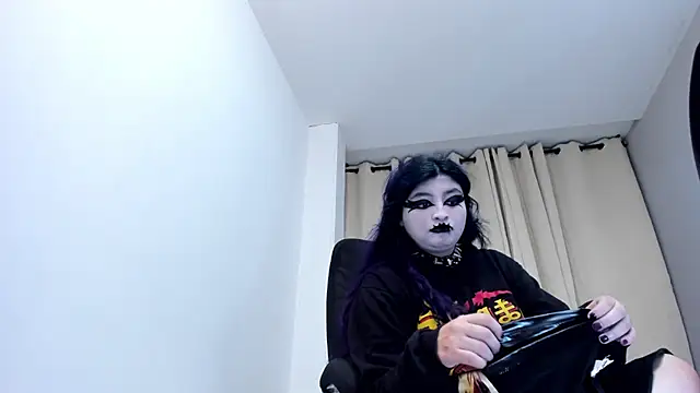 Violeta_Tepes webcam