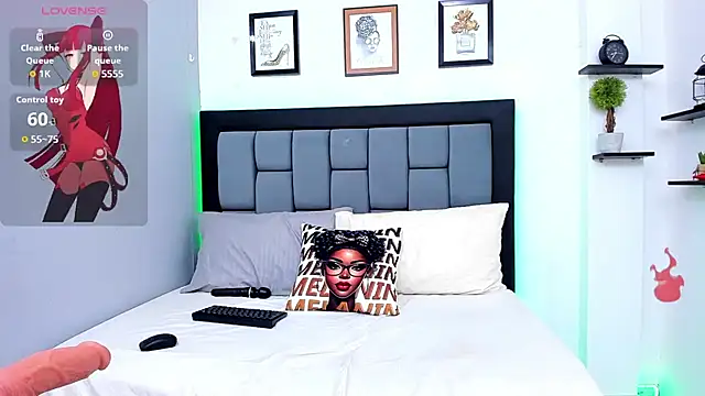 CristalLoren webcam