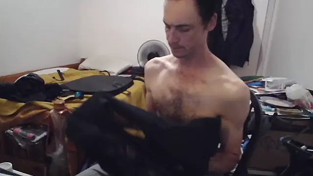 JohnnyMoves webcam