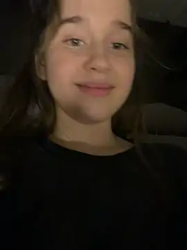 HornyGirlH webcam