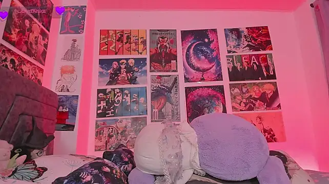 MissCurvyTop webcam