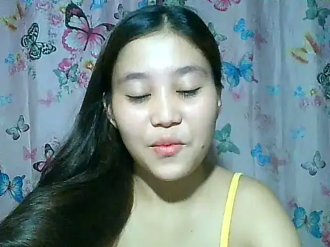 SexyAsianPussy4u webcam