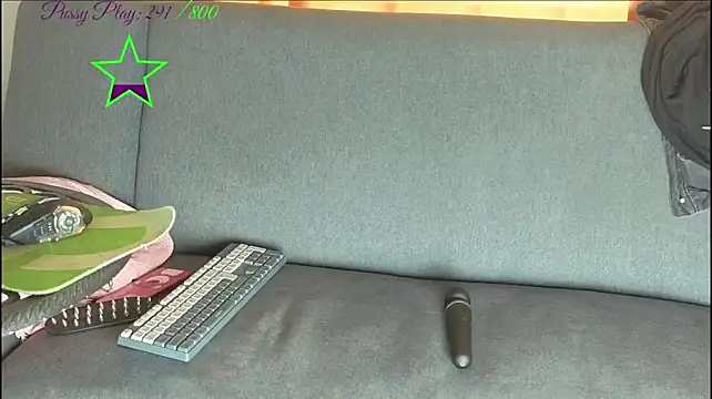 JadeStarUK webcam