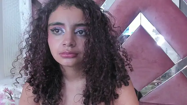 Dahlia_rossee webcam