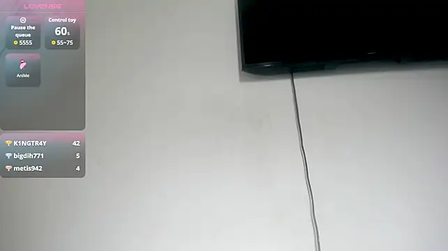 fox_loves (F young) - play naked