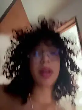 Woo_isDaphne live sex cam