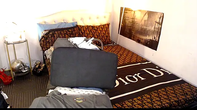 NinaDOM4CUM webcam