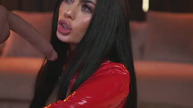 RavennaDArcy live sex cam