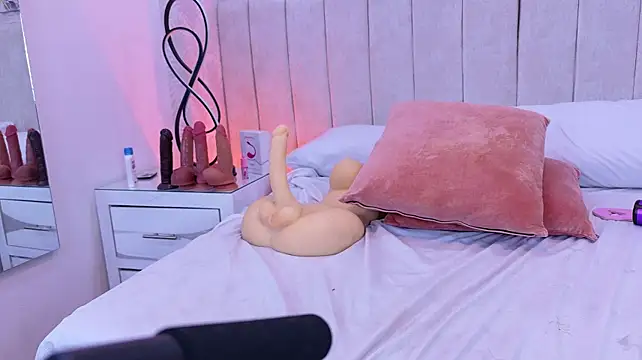 Carrie_GB webcam