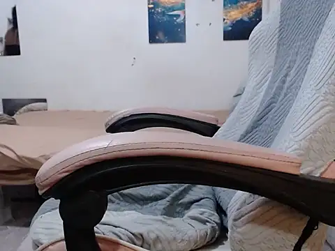 Mistress_Bigcockts webcam