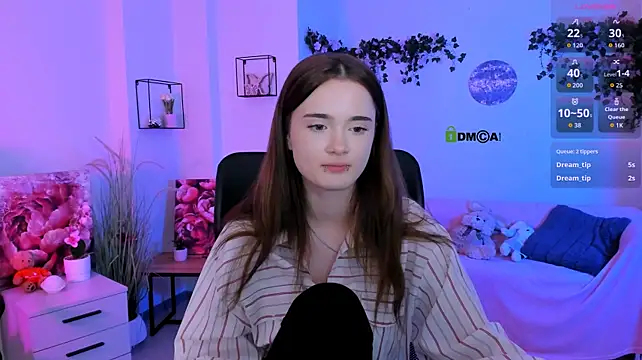 liana_kisses webcam