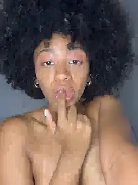 AliyahBrowns webcam