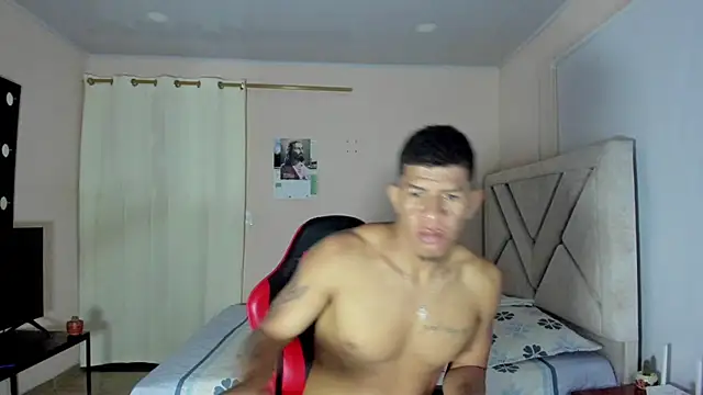 Toptony22 webcam
