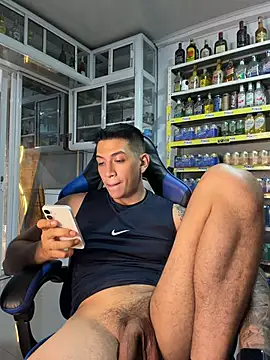 OliverWest04 webcam