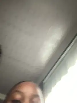 SadeAmara webcam