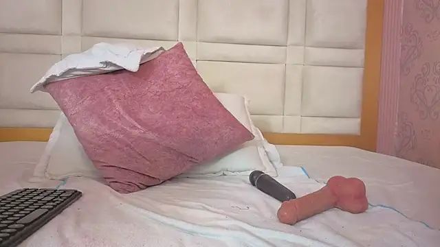 CAROL_SUCKER webcam
