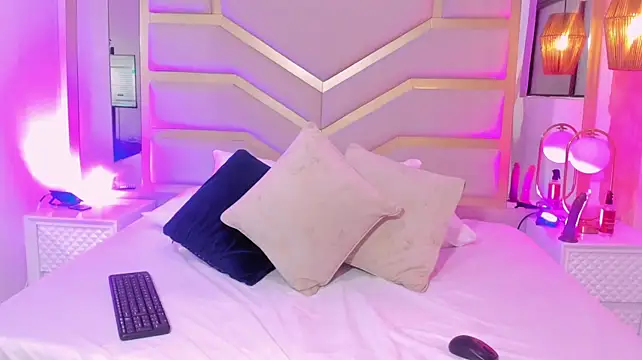 EmilyCruz- webcam
