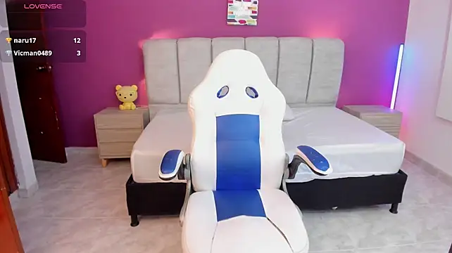 Littlee_Noemi webcam