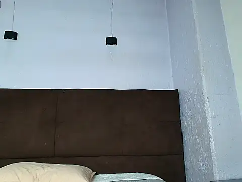 Iivy_Moon webcam